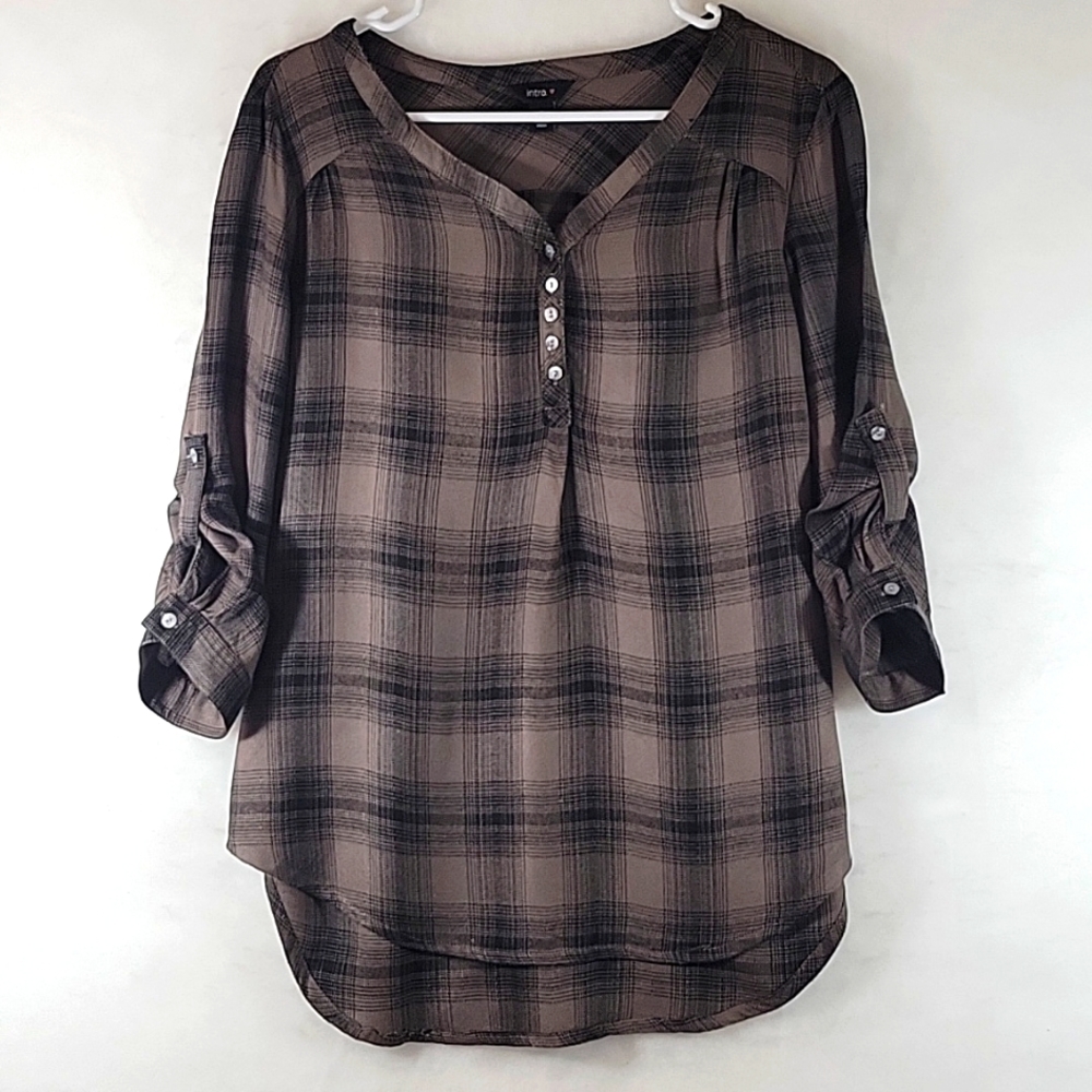 Intro. V-Neckline Plaid Button Tab Adjustable Sle… - image 1